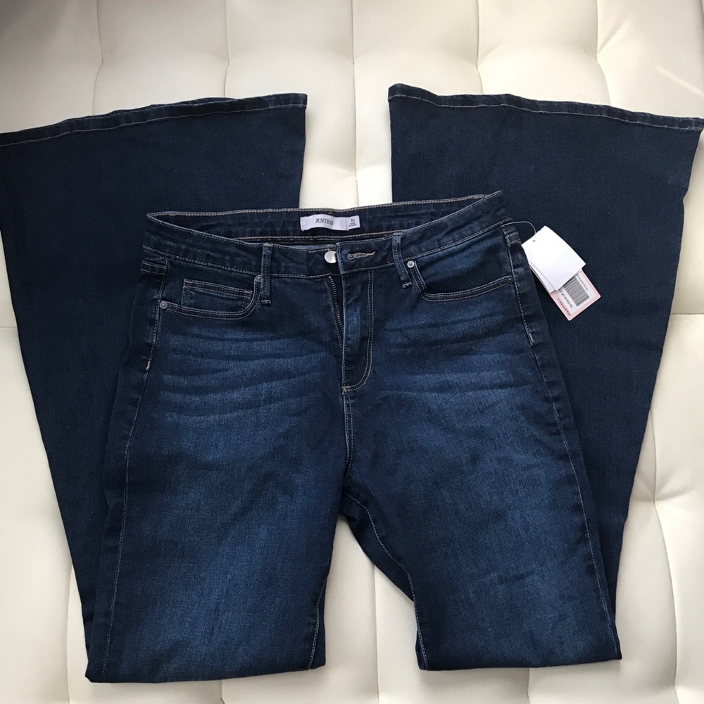 NWT JUSTFAB Medium wash flare jeans (women’s)